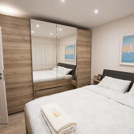 Lux Apartman *