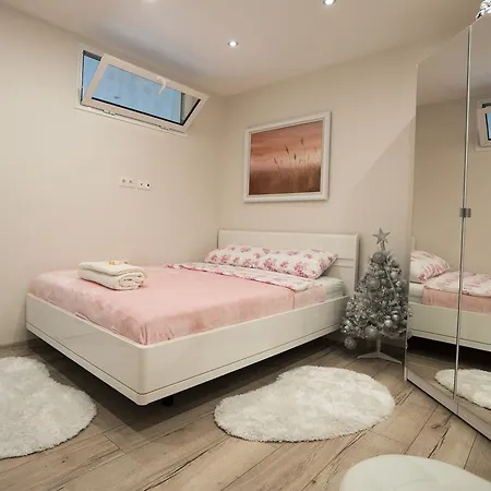 Lux Apartman *